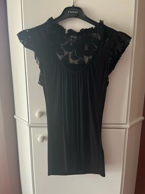 Forever 21 Black Floral Lace Yoke Top